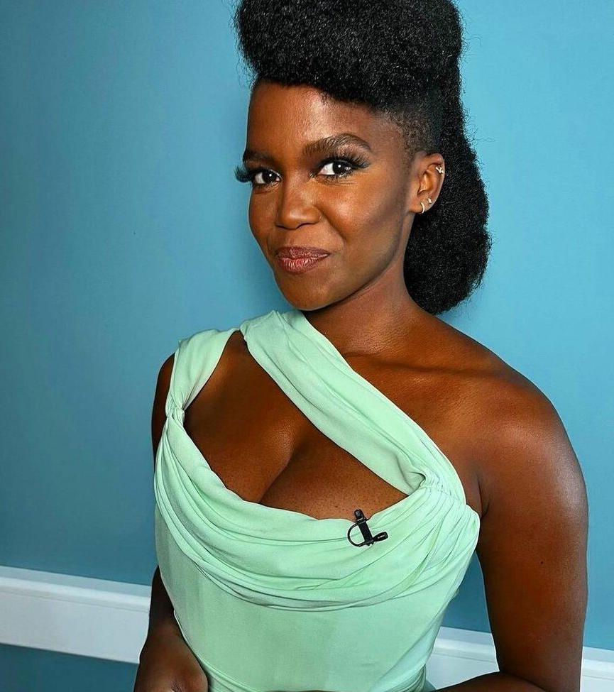 25P Oti Mabuse nude