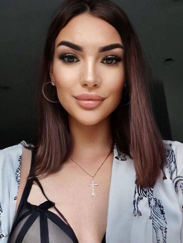 12P Hulilolly nude