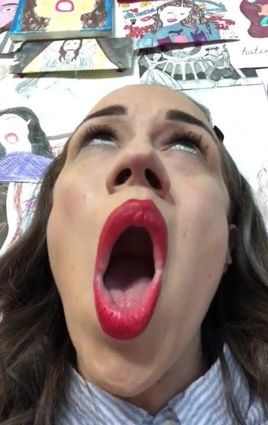 25P Colleen Ballinger nude