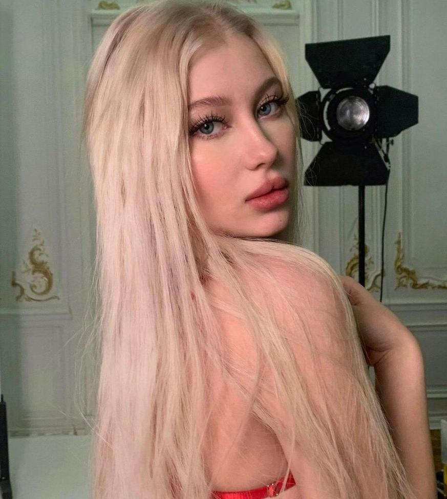 23P Sofimoonlight nude