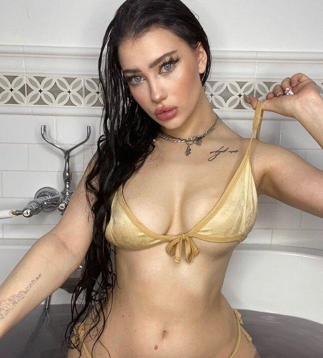 23P Sofimoonlight nude