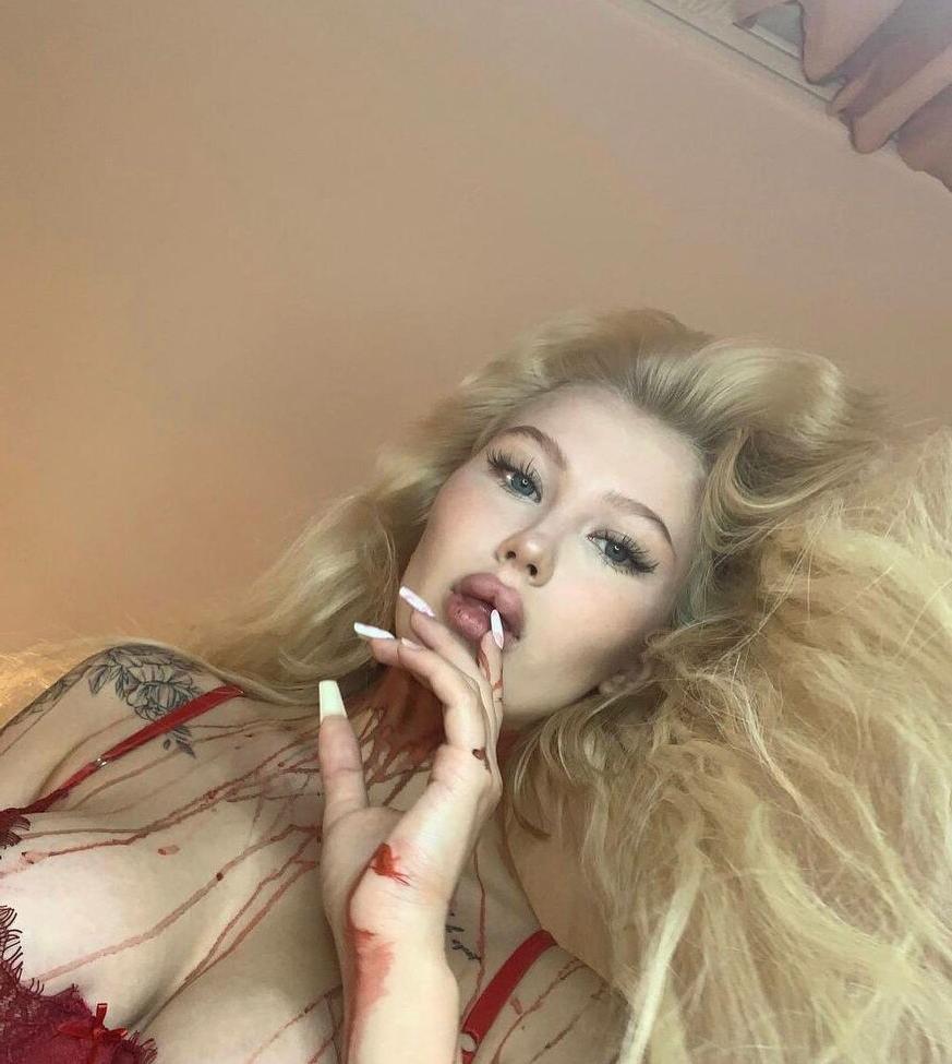 23P Sofimoonlight nude