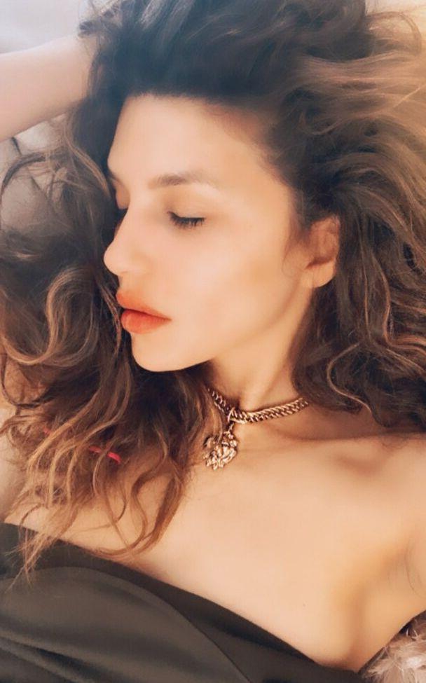 25P Juliana Harkavy nude