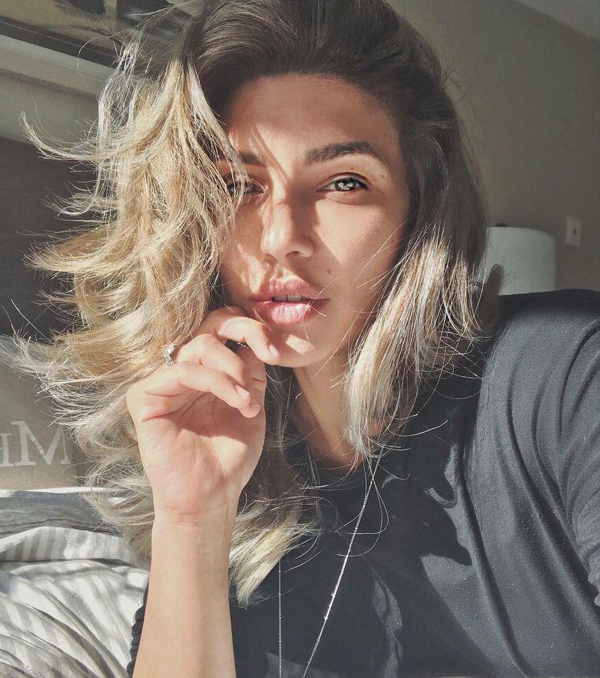 25P Juliana Harkavy nude