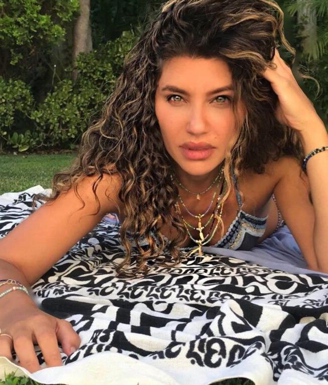 25P Juliana Harkavy nude