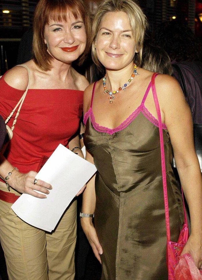 19P Sian Lloyd nude