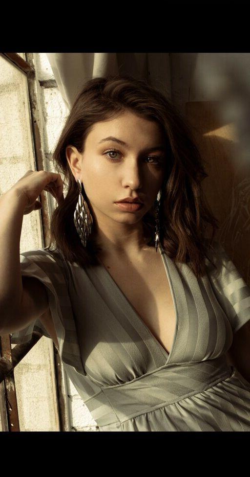 25P Katelyn Nacon nude