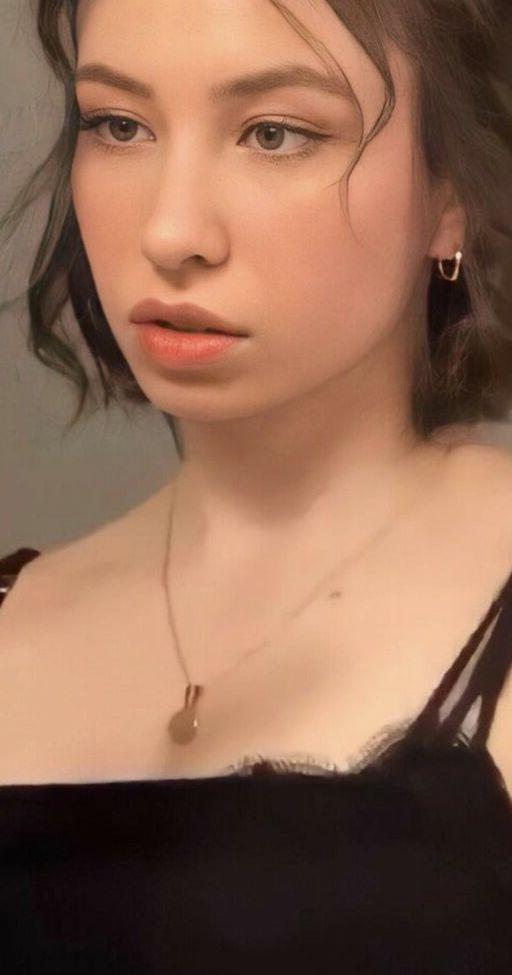 25P Katelyn Nacon nude