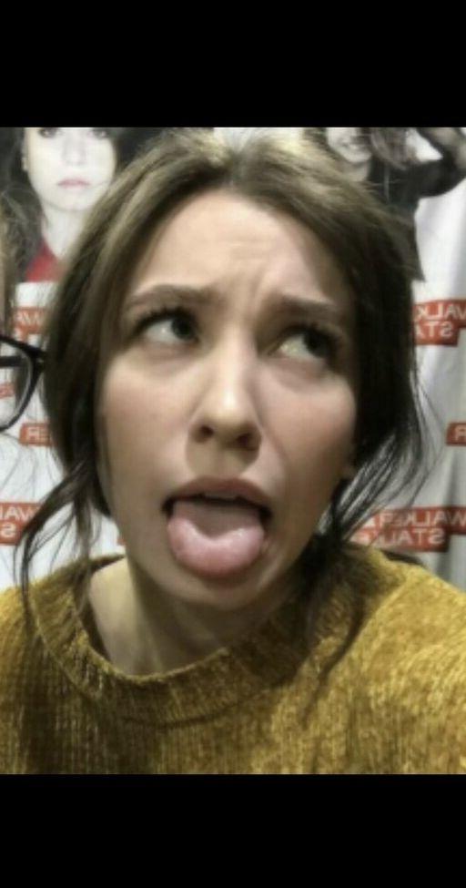 25P Katelyn Nacon nude