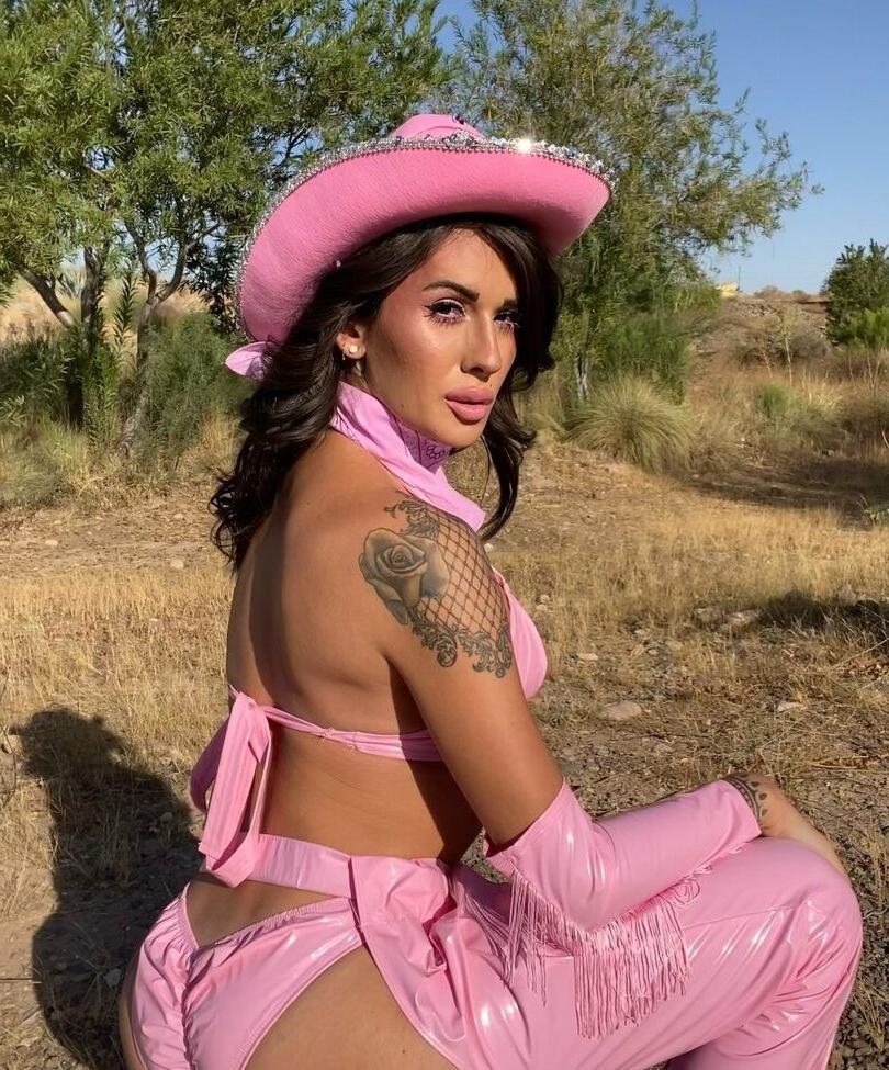 25P Queenrosemontoya nude