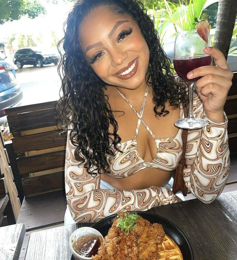 25P Tiarah Townsend nude