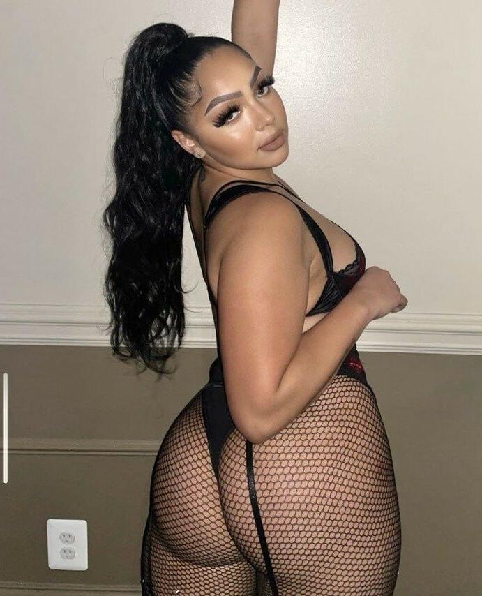 25P Tiarah Townsend nude
