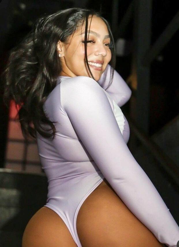25P Tiarah Townsend nude