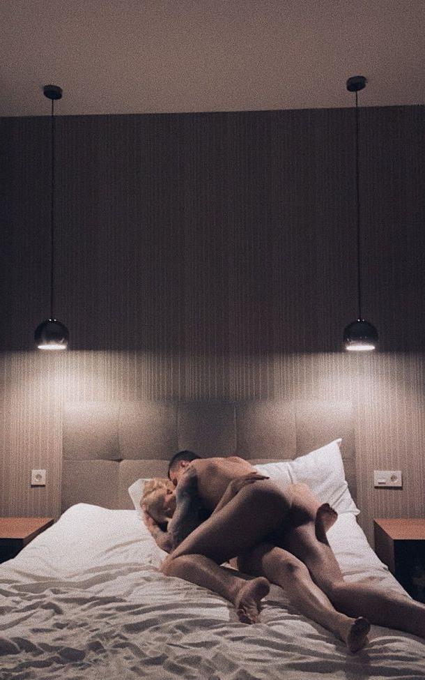23P Mia Murr nude