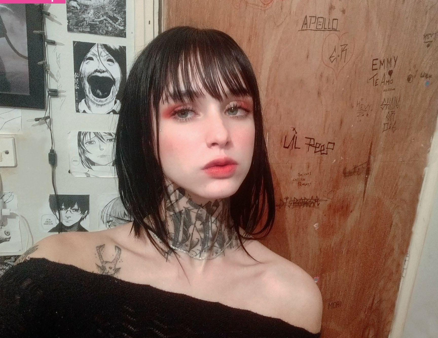 5P Emmyan_purr nude