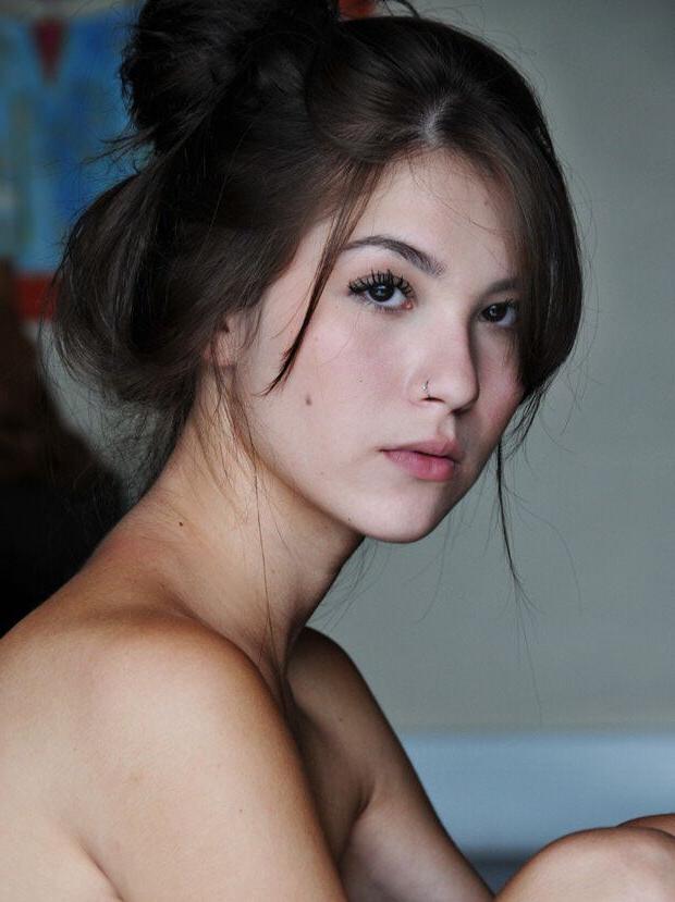 25P Mayara Rios nude