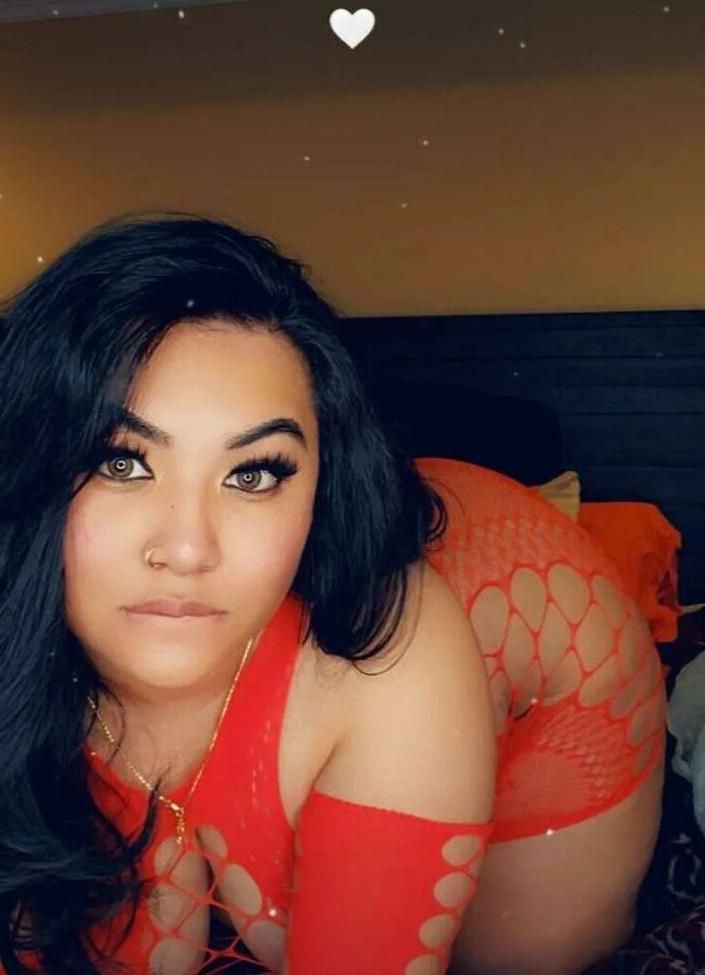 13P Lucky Lee nude