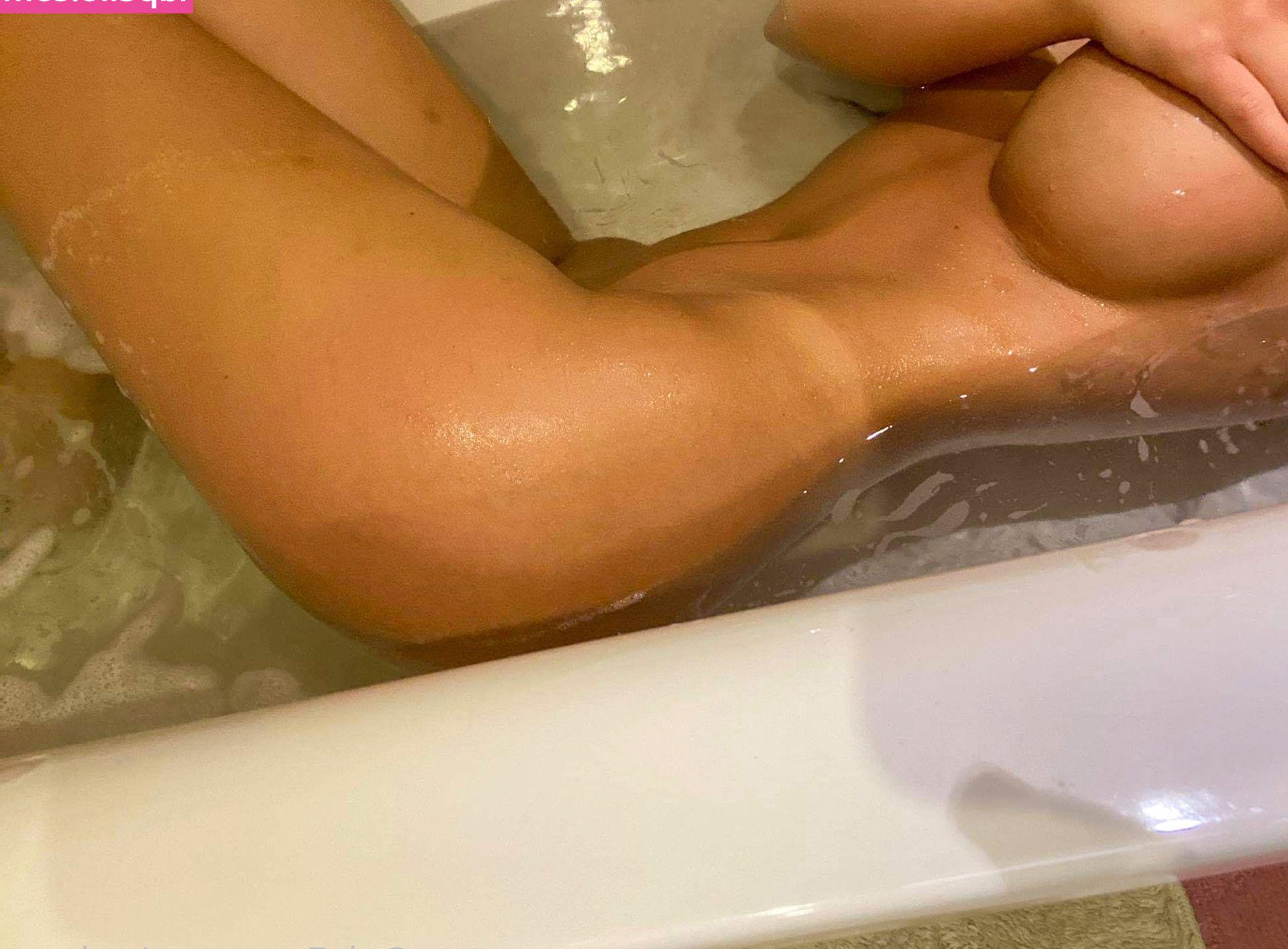 25P Evelina Sadyte nude