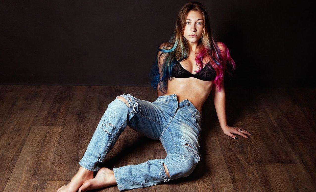 6P Ronka Landa nude
