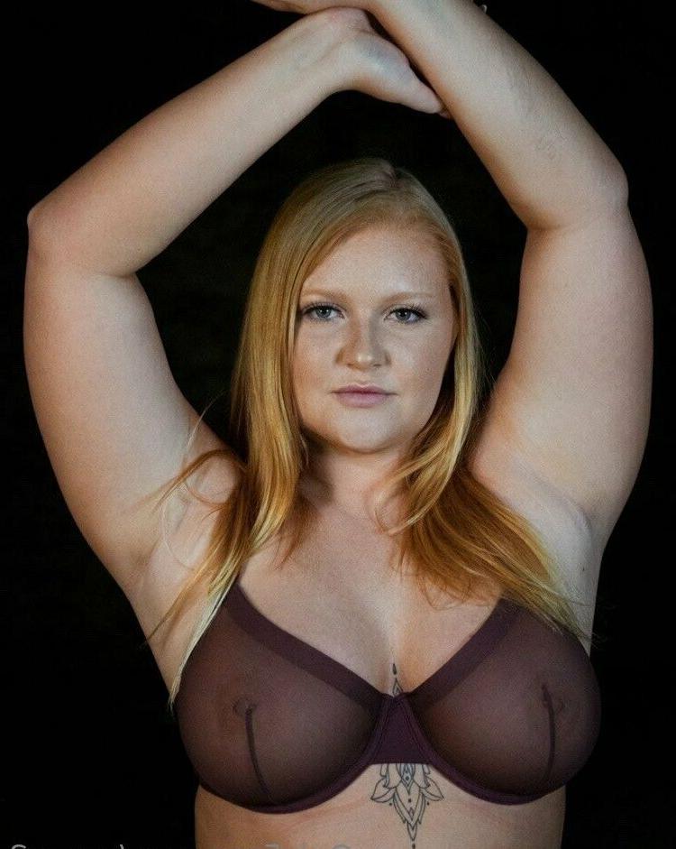 23P Em_w3 nude
