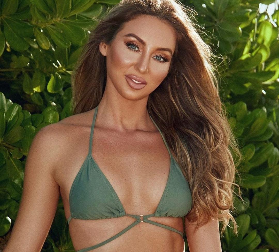 22P BodybyBlair nude