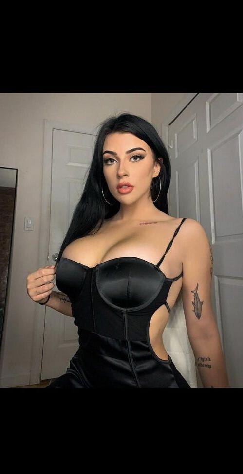 25P Kenna Vita nude