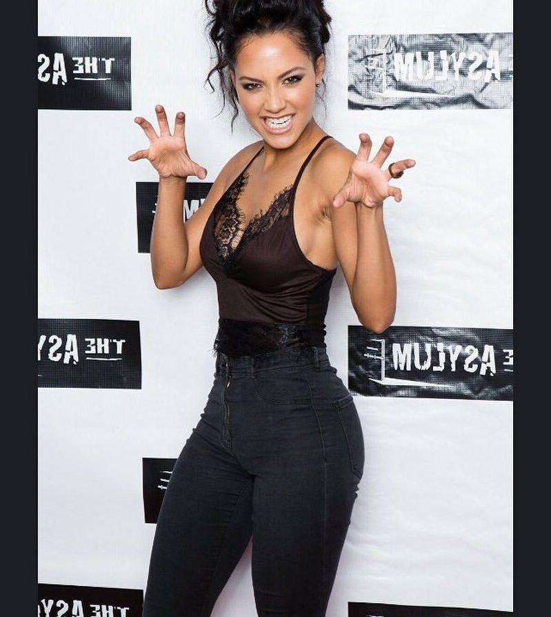 25P Tristin Mays nude