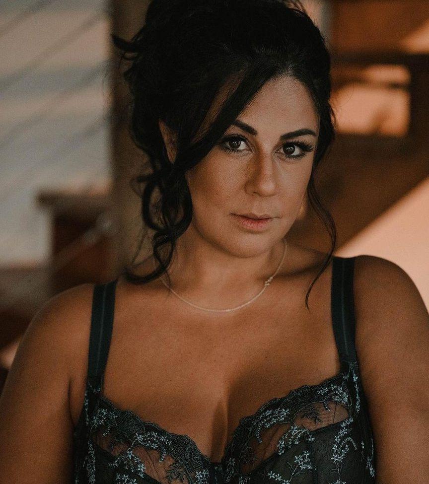 25P Danielle Dallaire nude