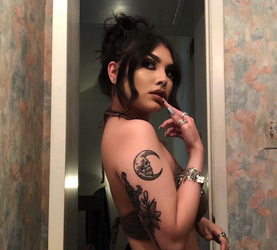 21P Overxcom3 nude