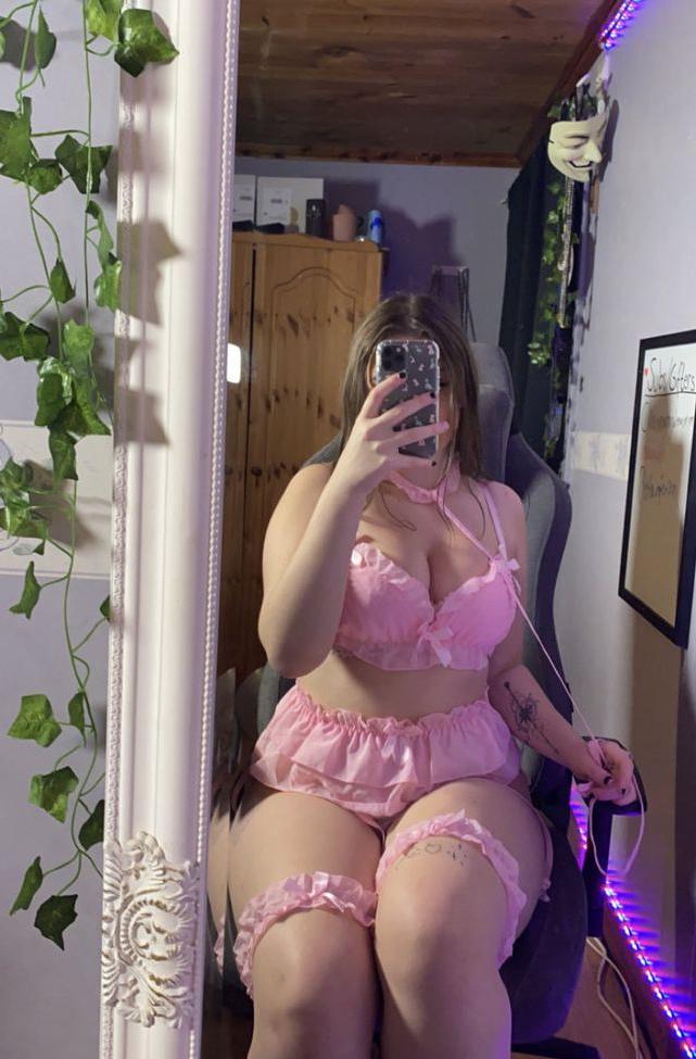 25P Al3xxandra nude