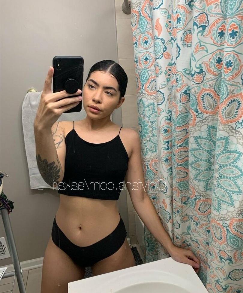 25P Aakari nude