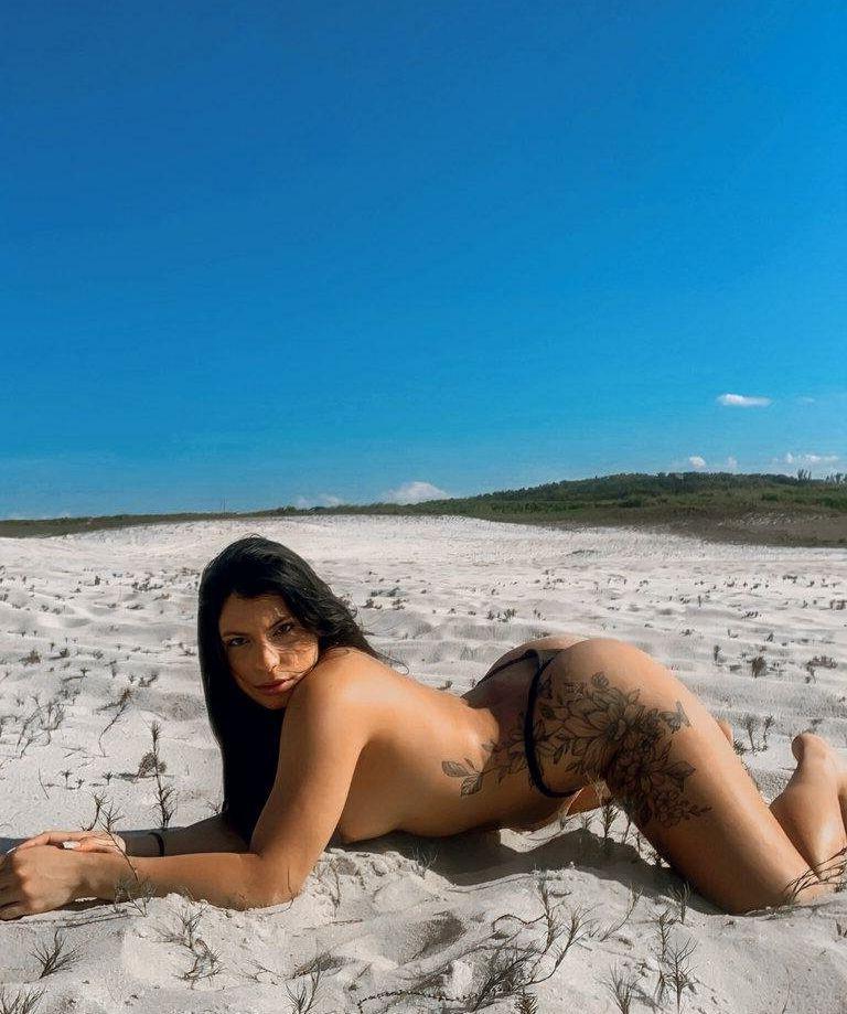 24P Mellnogueiraaa nude