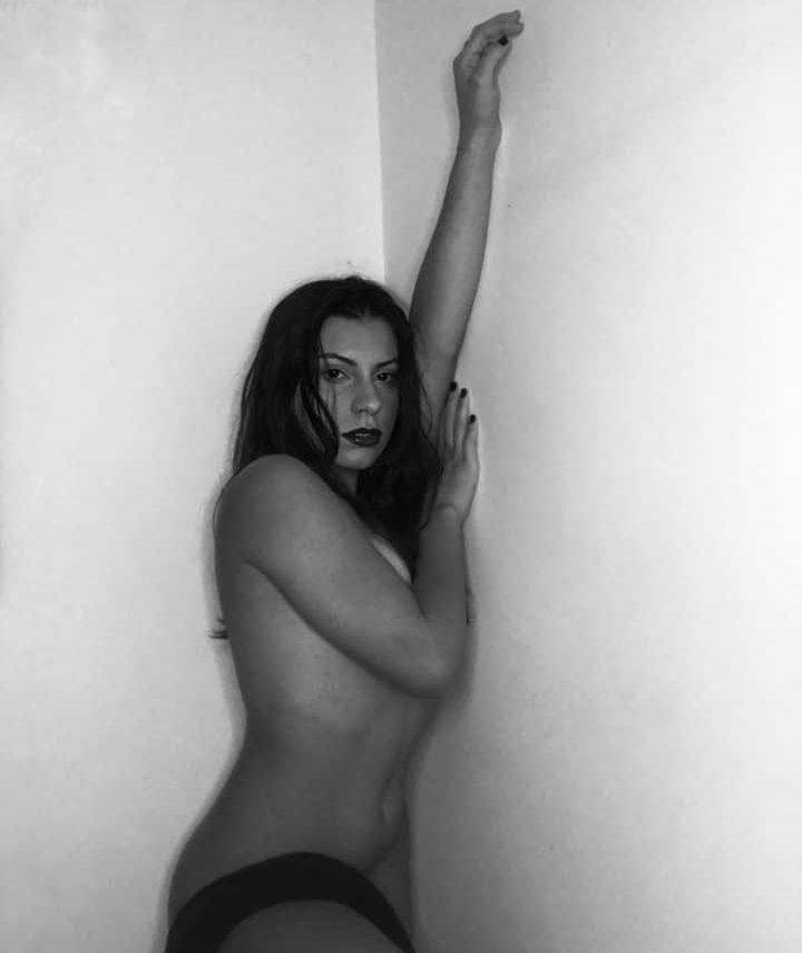 24P Mellnogueiraaa nude