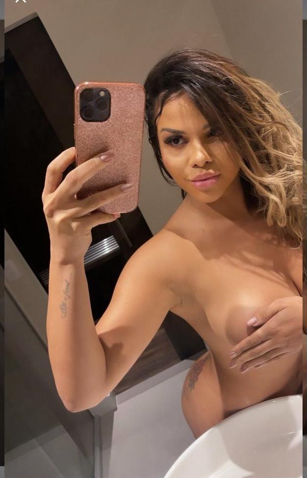 25P Gabily nude