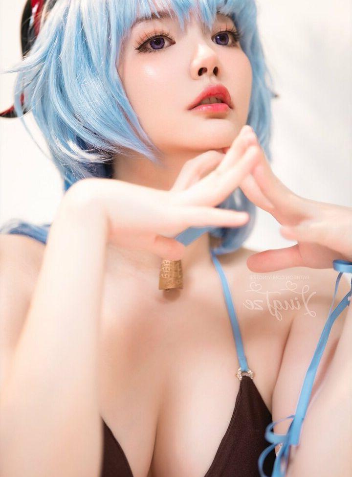 25P Ying Tze nude