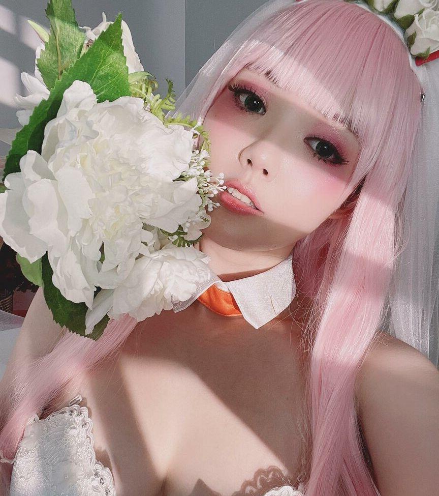 25P Ying Tze nude