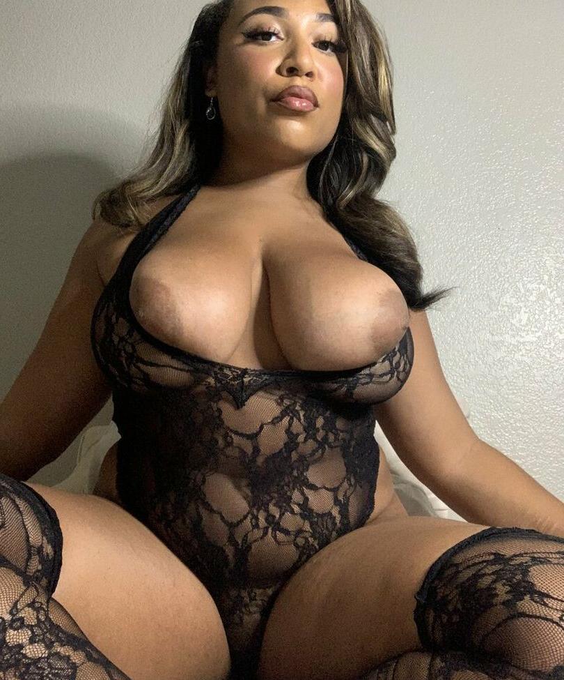 25P Curvy Goddesses nude