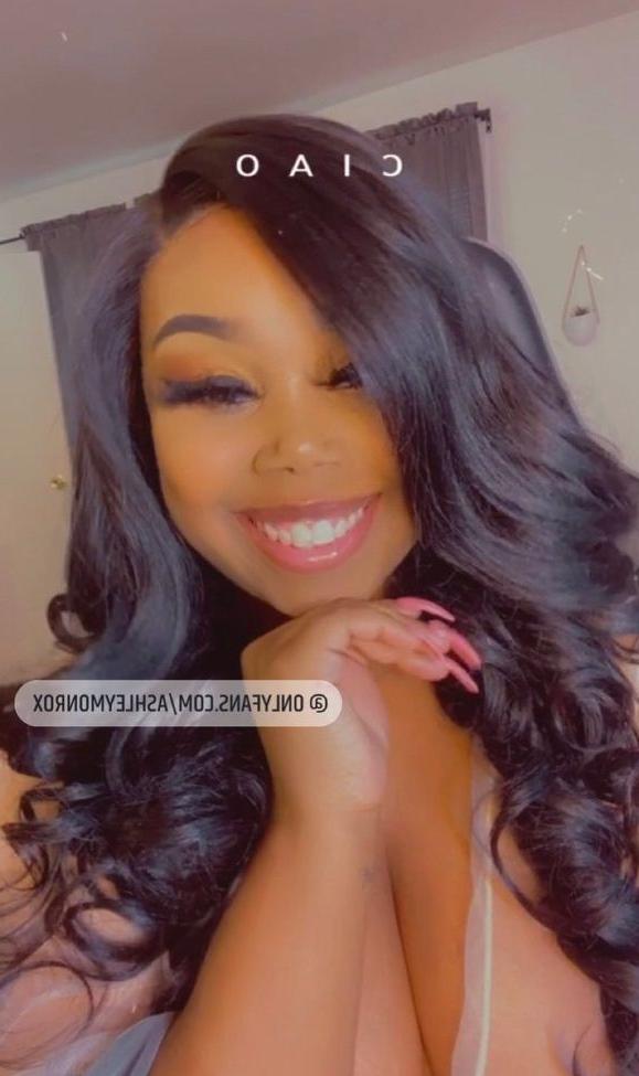 25P Ashleymonrox nude