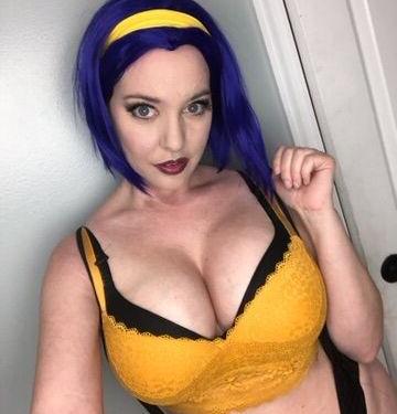 25P LisaLouWho nude