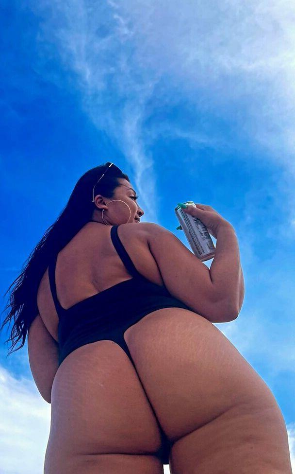 25P Aziastar nude
