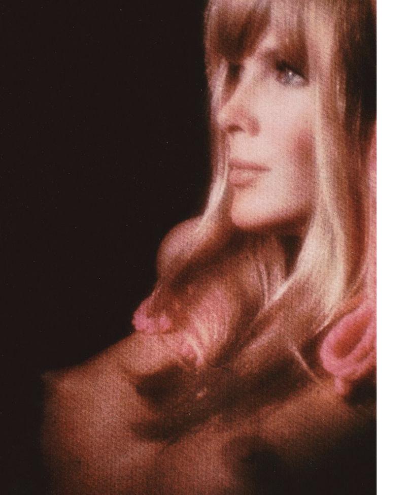 7P Linda Evans nude