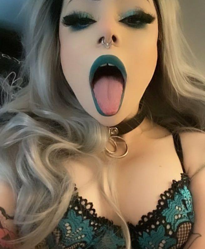 11P Cobwebkitten nude