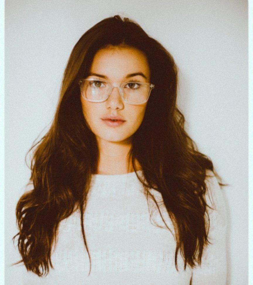 20P Hailey Outland nude