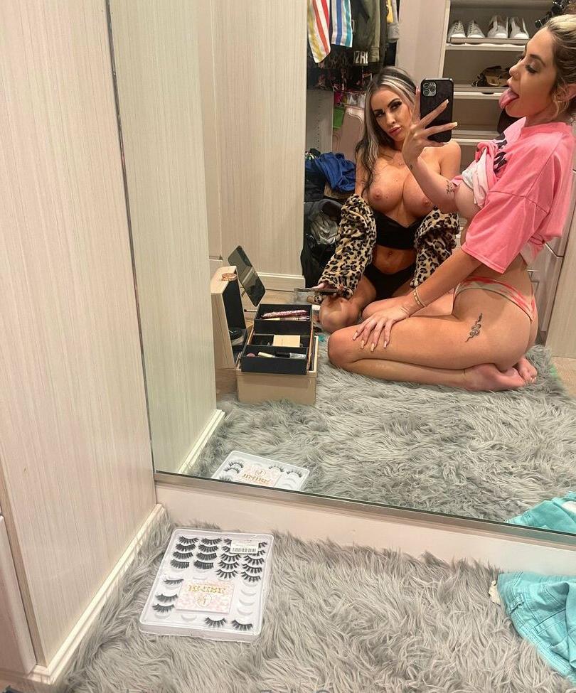 25P Danae Mari nude