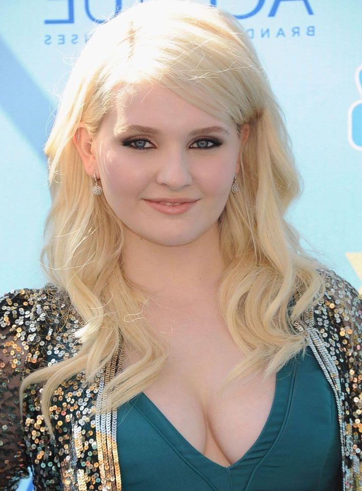 15P Abigail Breslin nude