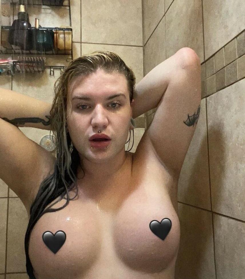 25P Jamie Senegal nude