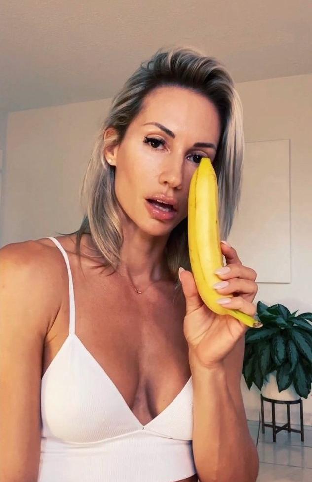25P Varia Veselova nude