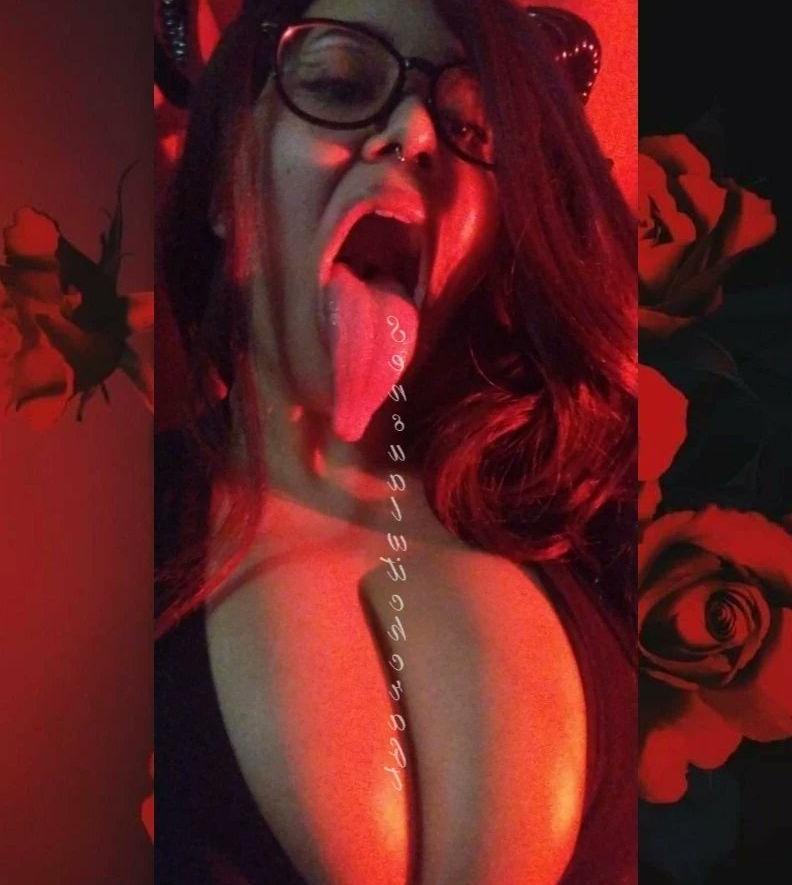 11P Sensualwitchcraft nude