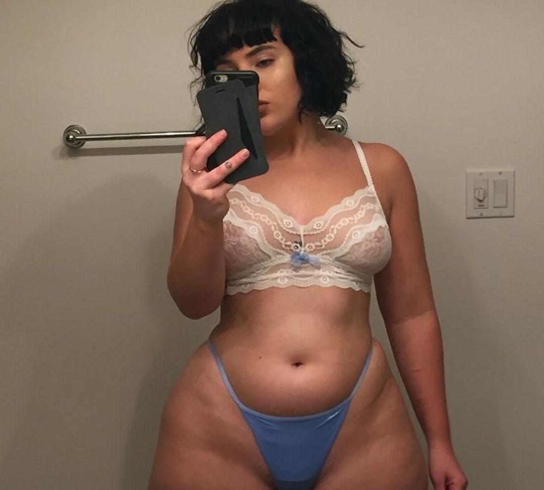 25P Sadgalbri nude