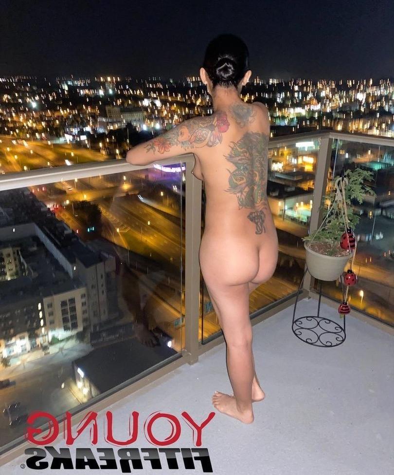 25P YoungFitFreaks nude